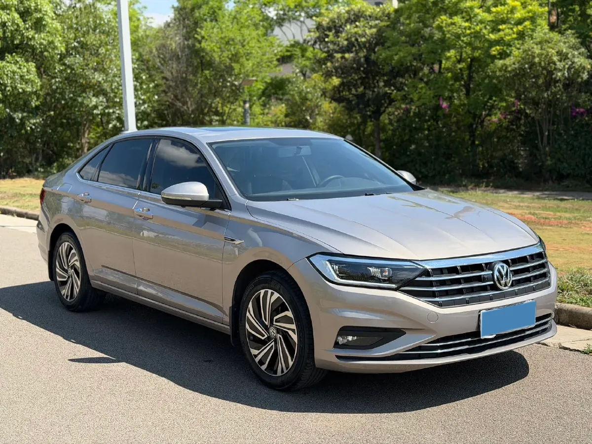 2022 Volkswagen Sagitar 1.2T 116HP L4 7DCT,autocango,china used car exporter,china ev exporter,chinese used car exporter,chinese used ev exporter