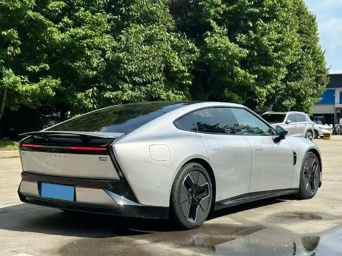 2025 Xpeng P7 BEV,autocango,china used car exporter,china ev exporter,chinese used car exporter,chinese used ev exporter