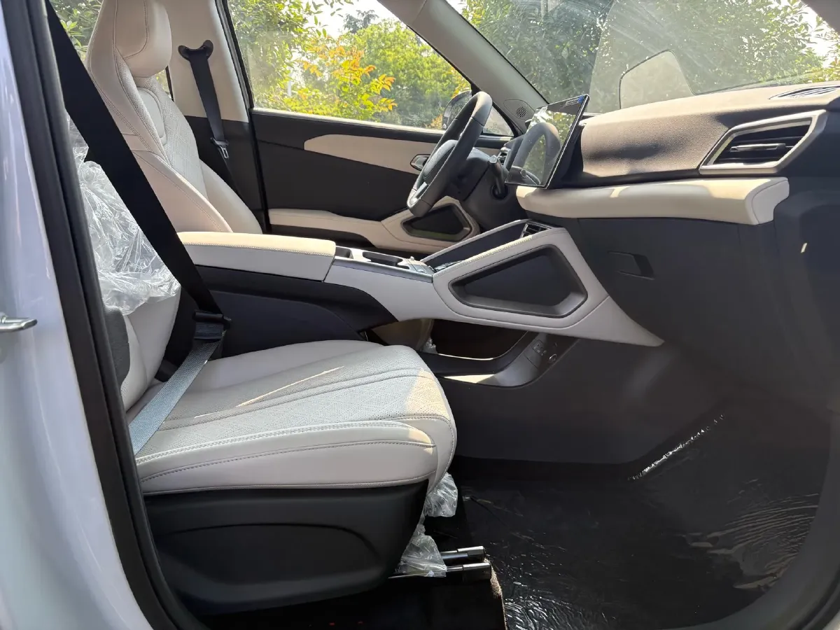 2025 BYD YuanUP BEV 45.12KWH,autocango,china used car exporter,china ev exporter,chinese used car exporter,chinese used ev exporter