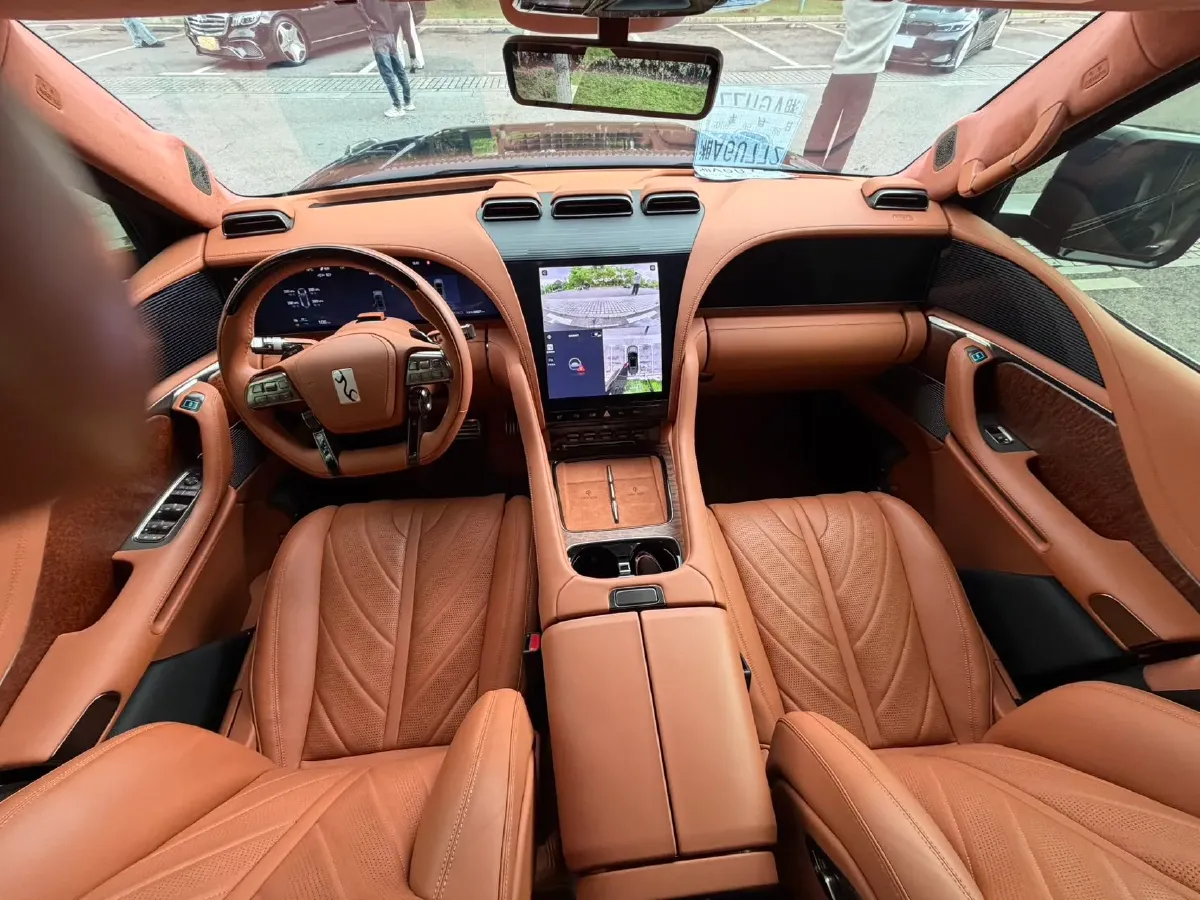 2023 YangWang U8 2.0T 272HP L4 REEV 49.05KWH,autocango,china used car exporter,china ev exporter,chinese used car exporter,chinese used ev exporter