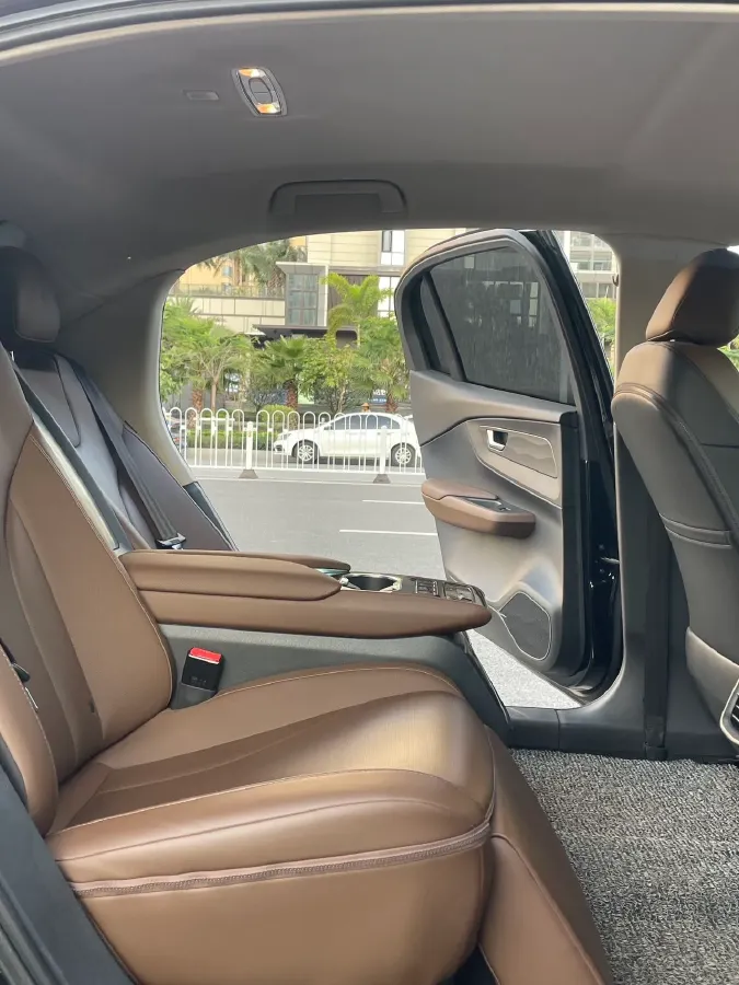 2021 HongQi E-QM5 BEV 54KWH,autocango,china used car exporter,china ev exporter,chinese used car exporter,chinese used ev exporter