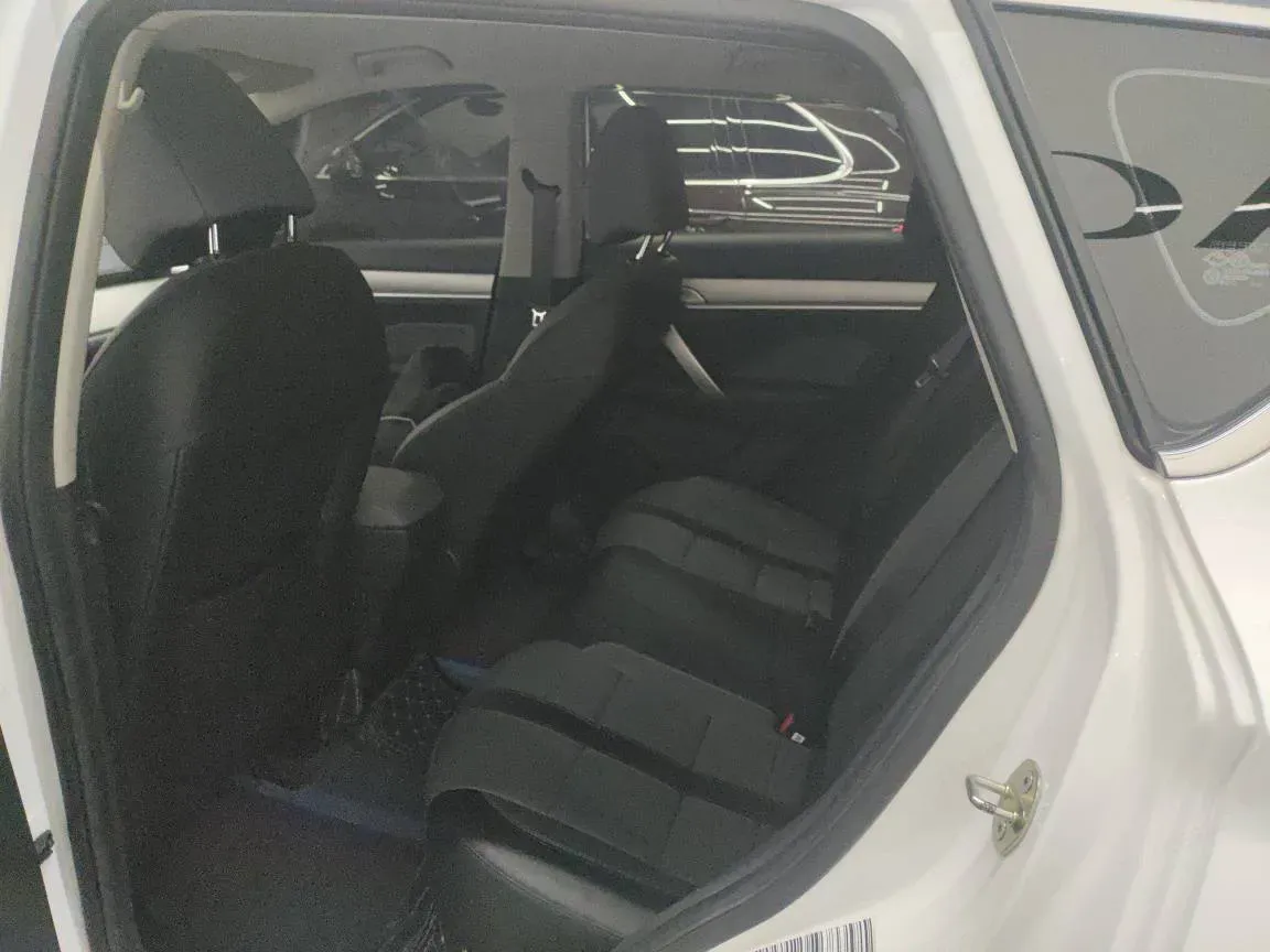 2023 Geely Coolray 1.4T 141HP L4 6MT,autocango,china used car exporter,china ev exporter,chinese used car exporter,chinese used ev exporter