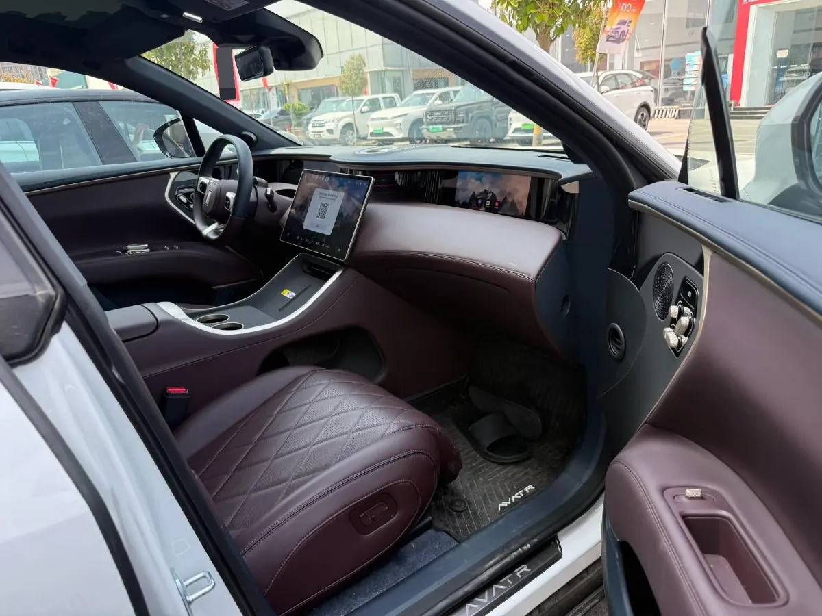 2025 Avatr 11 BEV,autocango,china used car exporter,china ev exporter,chinese used car exporter,chinese used ev exporter