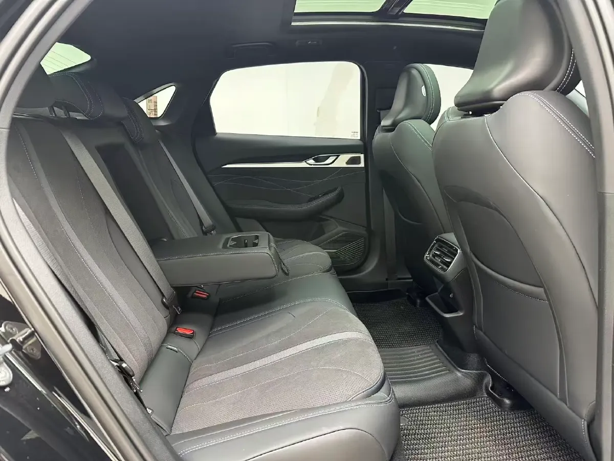 2026 Geely Preface 2.0T 272HP L4 8AT,autocango,china used car exporter,china ev exporter,chinese used car exporter,chinese used ev exporter