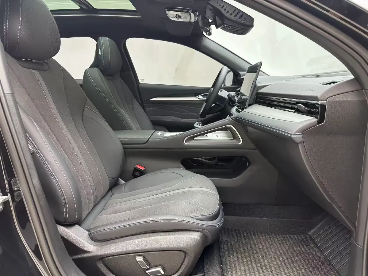 2026 Geely Preface 2.0T 272HP L4 8AT,autocango,china used car exporter,china ev exporter,chinese used car exporter,chinese used ev exporter