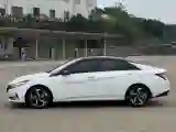 2021 Hyundai Elantra 1.5L 115HP L4 CVT