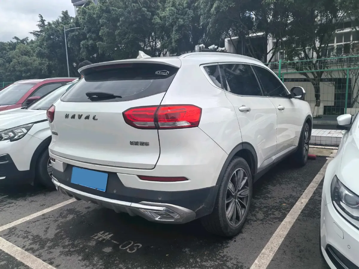 2021 Haval H6 1.5T 150HP L4 7DCT,autocango,china used car exporter,china ev exporter,chinese used car exporter,chinese used ev exporter
