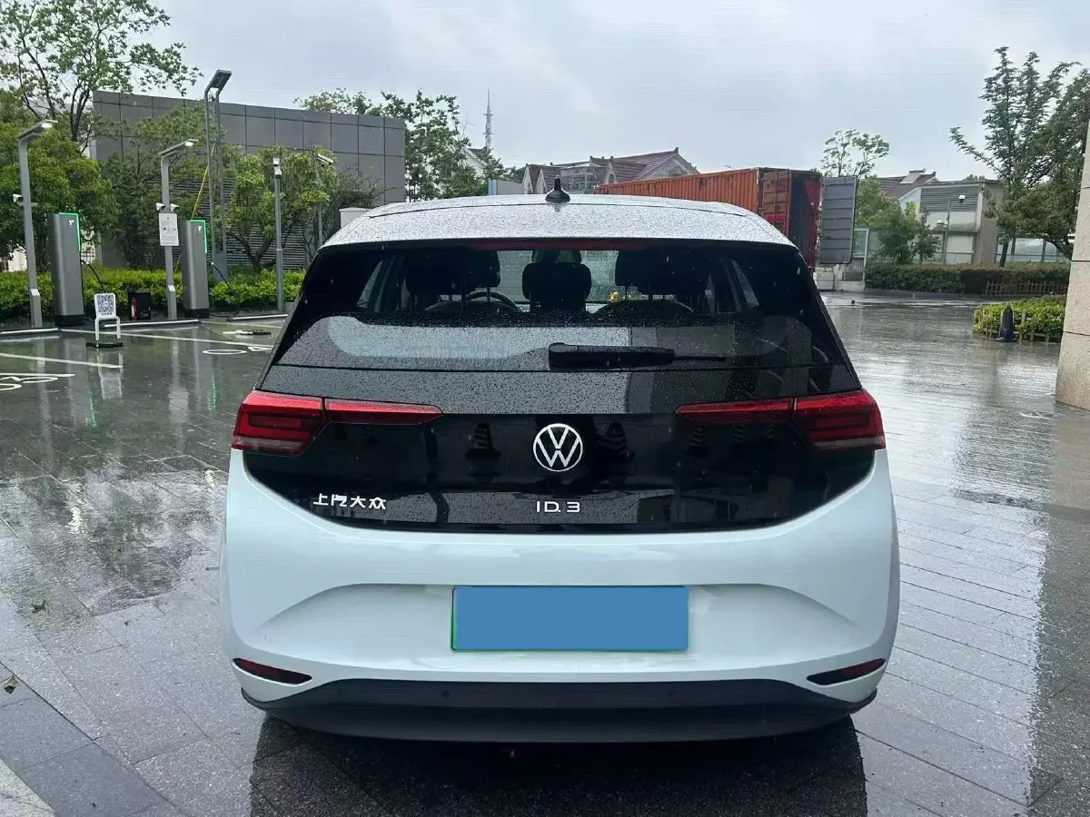 2023 Volkswagen ID.3 BEV 52.8KWH,autocango,china used car exporter,china ev exporter,chinese used car exporter,chinese used ev exporter