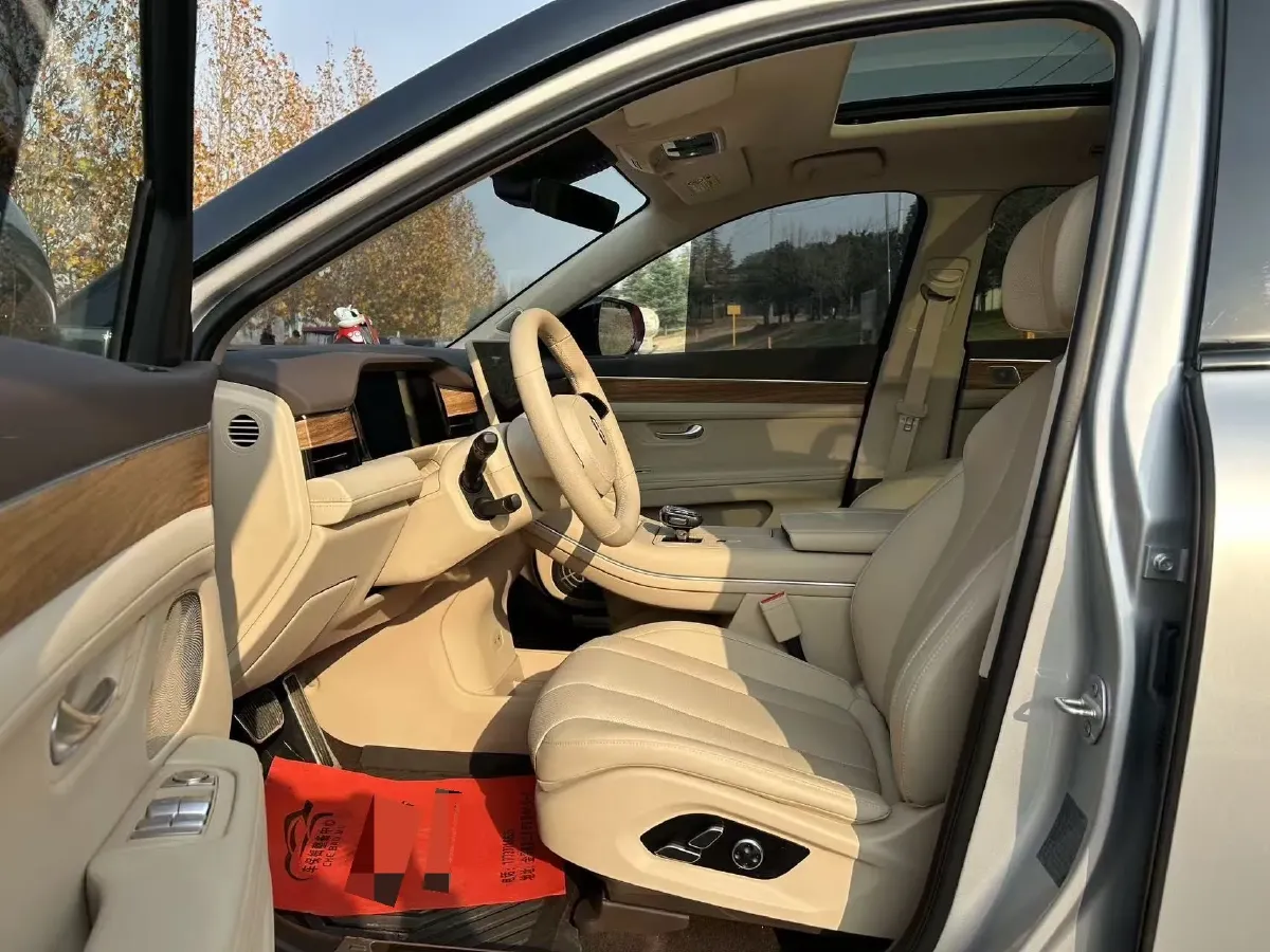 2024 AITO AITO M7 1.5T 152HP L4 REEV 40KWH,autocango,china used car exporter,china ev exporter,chinese used car exporter,chinese used ev exporter