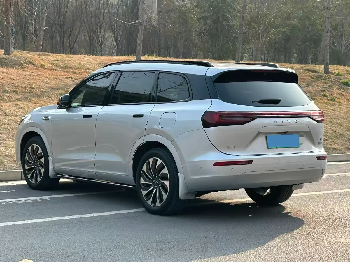 2024 AITO AITO M7 1.5T 152HP L4 REEV 40KWH,autocango,china used car exporter,china ev exporter,chinese used car exporter,chinese used ev exporter