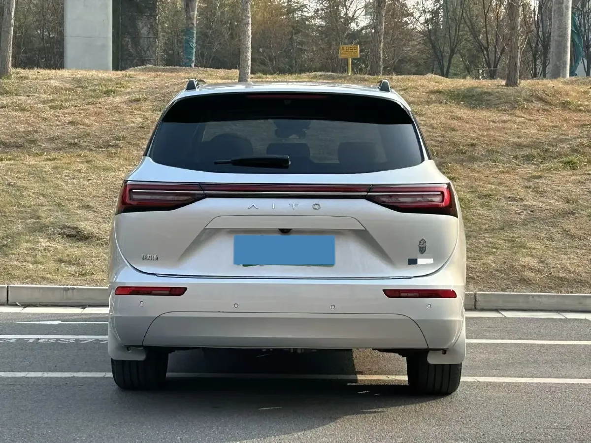 2024 AITO AITO M7 1.5T 152HP L4 REEV 40KWH,autocango,china used car exporter,china ev exporter,chinese used car exporter,chinese used ev exporter