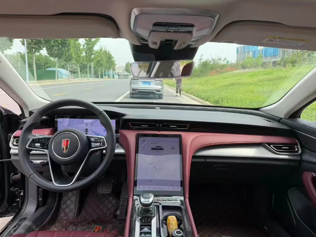 2023 HongQi H5 2.0T 224HP L4 8AT,autocango,china used car exporter,china ev exporter,chinese used car exporter,chinese used ev exporter