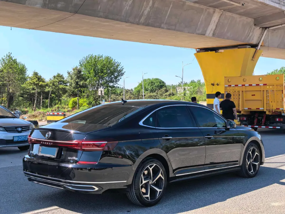2023 Volkswagen Passat 2.0T 186HP L4 7DCT,autocango,china used car exporter,china ev exporter,chinese used car exporter,chinese used ev exporter
