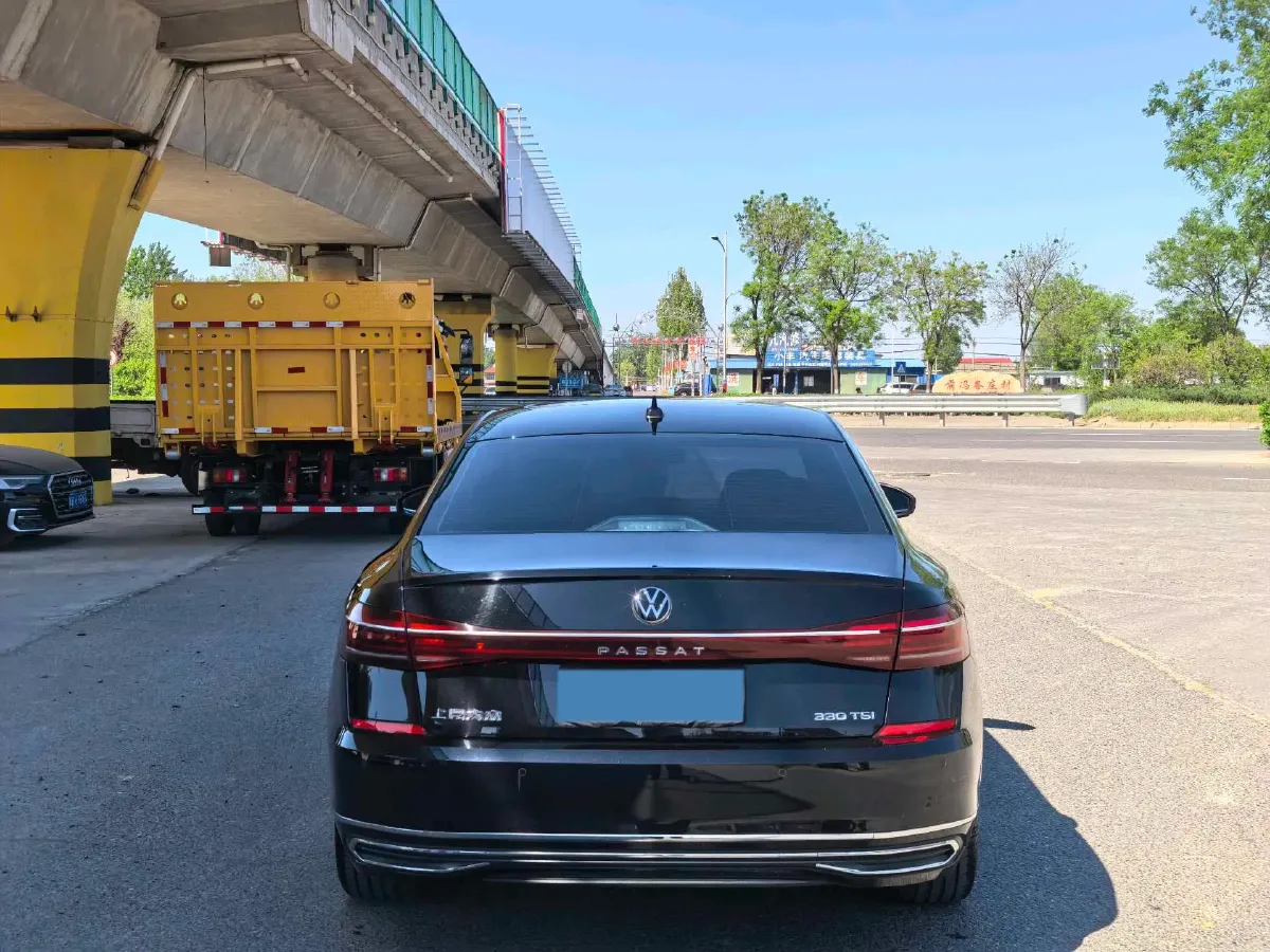 2023 Volkswagen Passat 2.0T 186HP L4 7DCT,autocango,china used car exporter,china ev exporter,chinese used car exporter,chinese used ev exporter