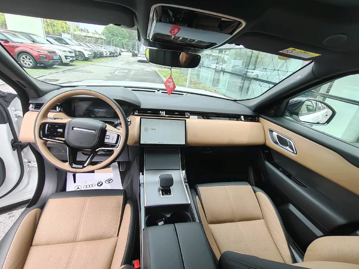 2025 Land Rover Range Rover Velar 2.0T 250HP L4 8AT,autocango,china used car exporter,china ev exporter,chinese used car exporter,chinese used ev exporter