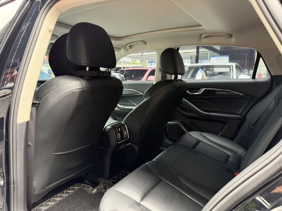 2023 Bestune B70 1.5T 169HP L4 7DCT,autocango,china used car exporter,china ev exporter,chinese used car exporter,chinese used ev exporter