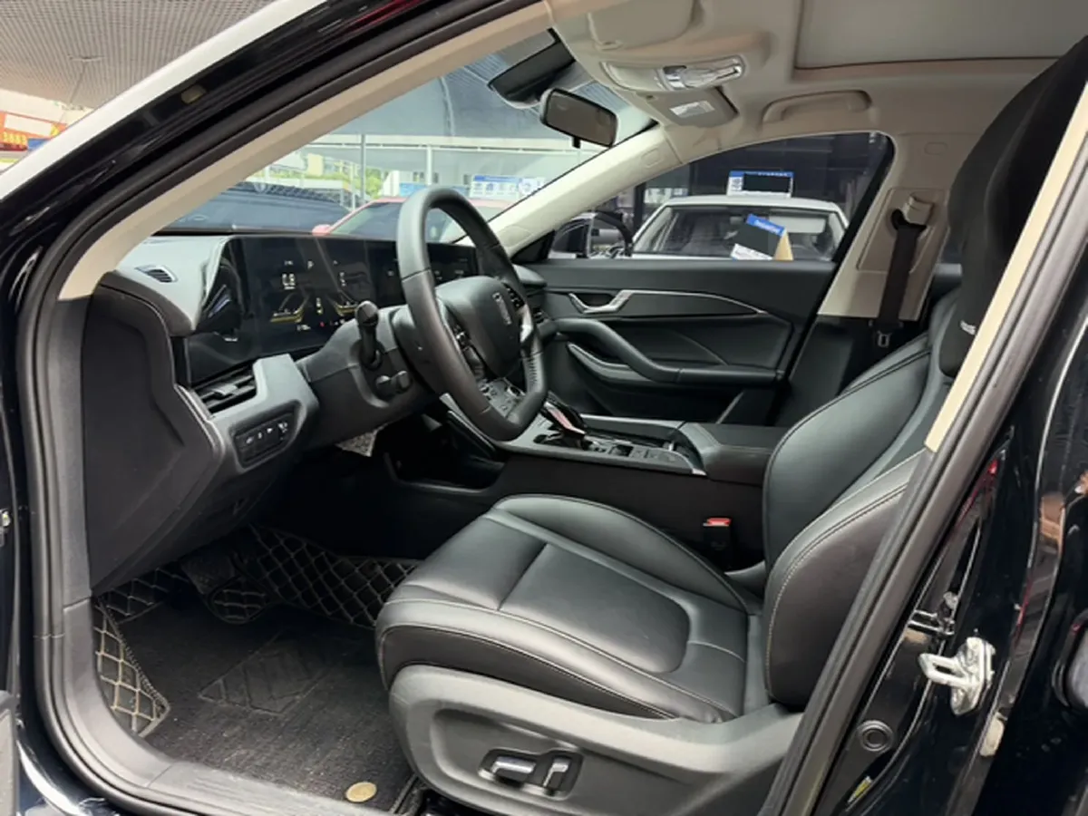 2023 Bestune B70 1.5T 169HP L4 7DCT,autocango,china used car exporter,china ev exporter,chinese used car exporter,chinese used ev exporter