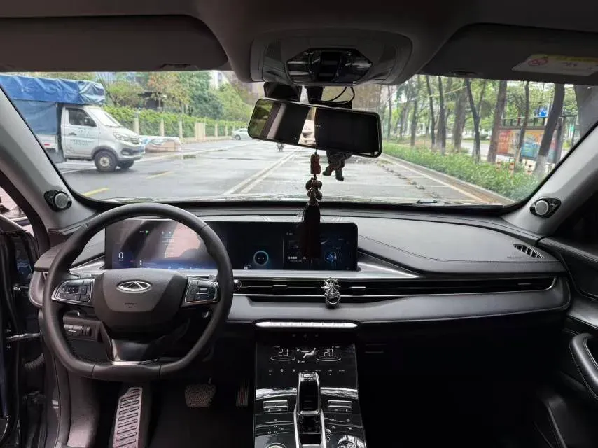 2021 Chery Tiggo 8 Plus 1.6T 197HP L4 7DCT,autocango,china used car exporter,china ev exporter,chinese used car exporter,chinese used ev exporter