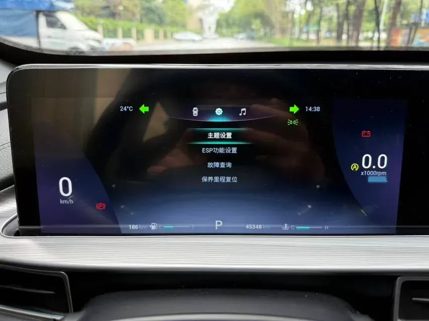 2021 Chery Tiggo 8 Plus 1.6T 197HP L4 7DCT,autocango,china used car exporter,china ev exporter,chinese used car exporter,chinese used ev exporter