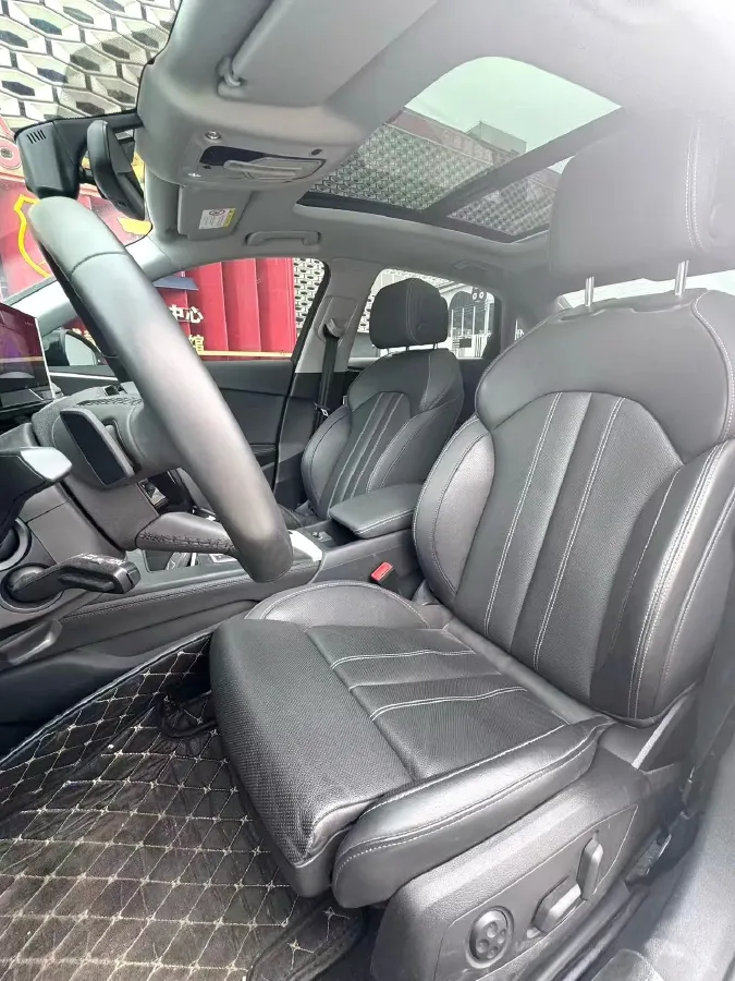 2022 Audi A4L 2.0T 190HP L4 7DCT,autocango,china used car exporter,china ev exporter,chinese used car exporter,chinese used ev exporter