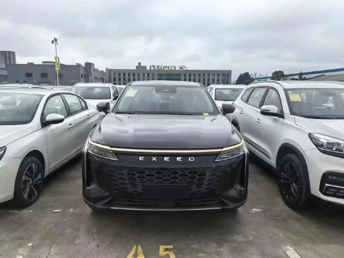 2025 Exceed RX 2.0T 261HP L4 7DCT,autocango,china used car exporter,china ev exporter,chinese used car exporter,chinese used ev exporter