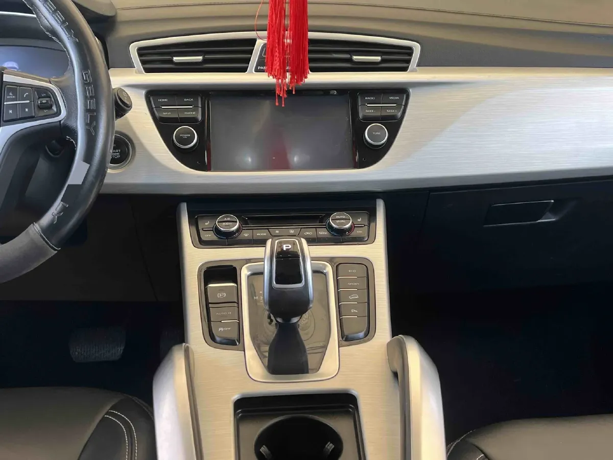 2020 Roewe i6 1.5T 169HP L4 7DCT,autocango,china used car exporter,china ev exporter,chinese used car exporter,chinese used ev exporter