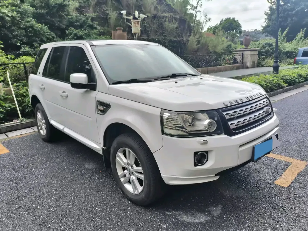 2013 Land Rover Freelander 2 2.0T 240HP L4 6AT,autocango,china used car exporter,china ev exporter,chinese used car exporter,chinese used ev exporter