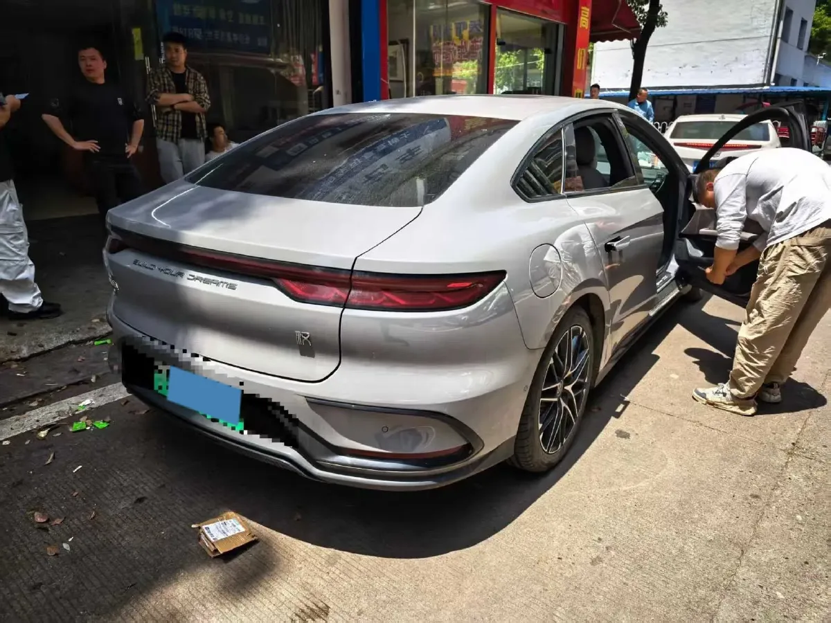 2025 BYD Han BEV 72KWH,autocango,china used car exporter,china ev exporter,chinese used car exporter,chinese used ev exporter