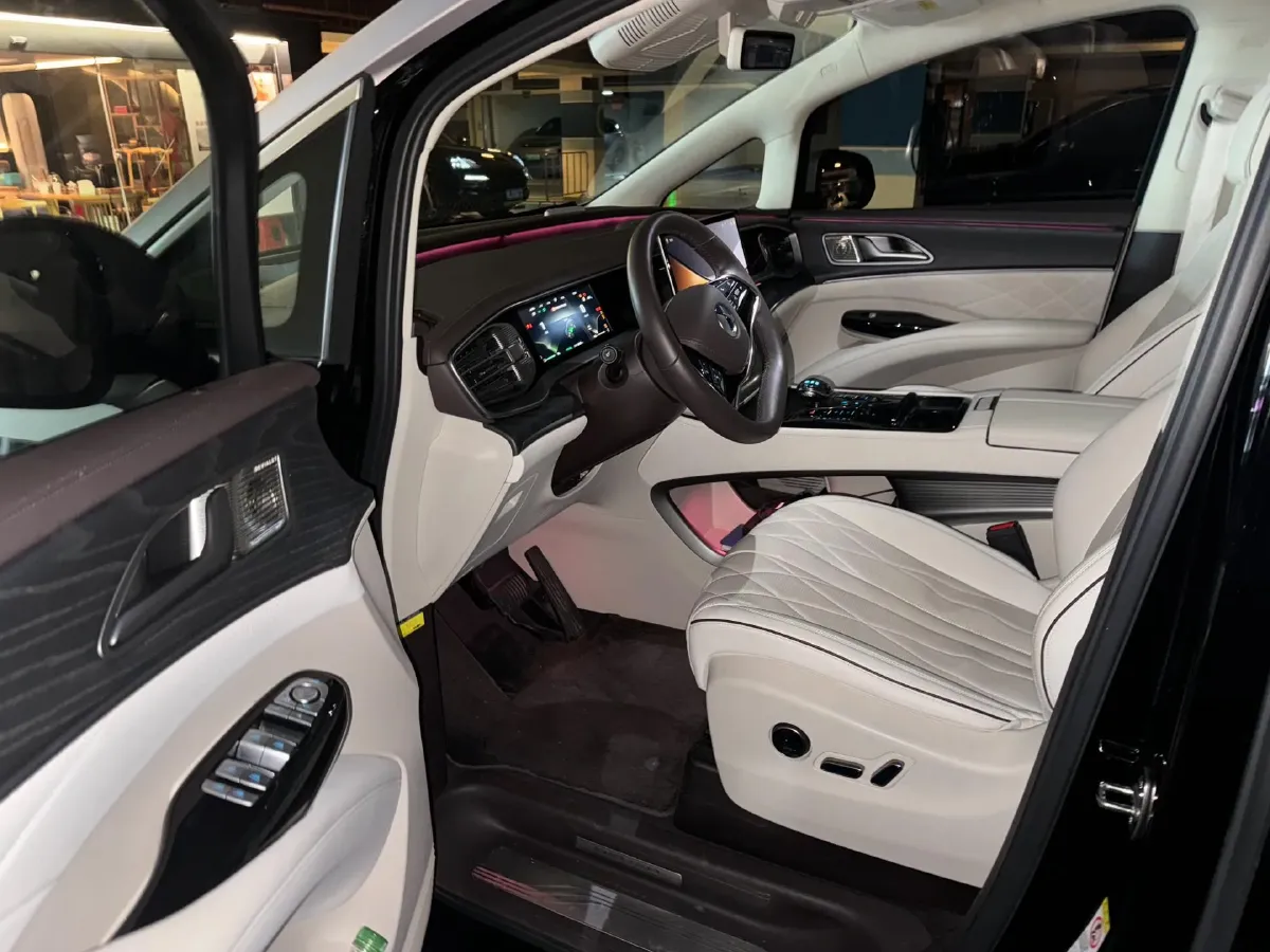 2024 Denza D9 1.5T 139HP L4 E-CVT PHEV 40KWH,autocango,china used car exporter,china ev exporter,chinese used car exporter,chinese used ev exporter