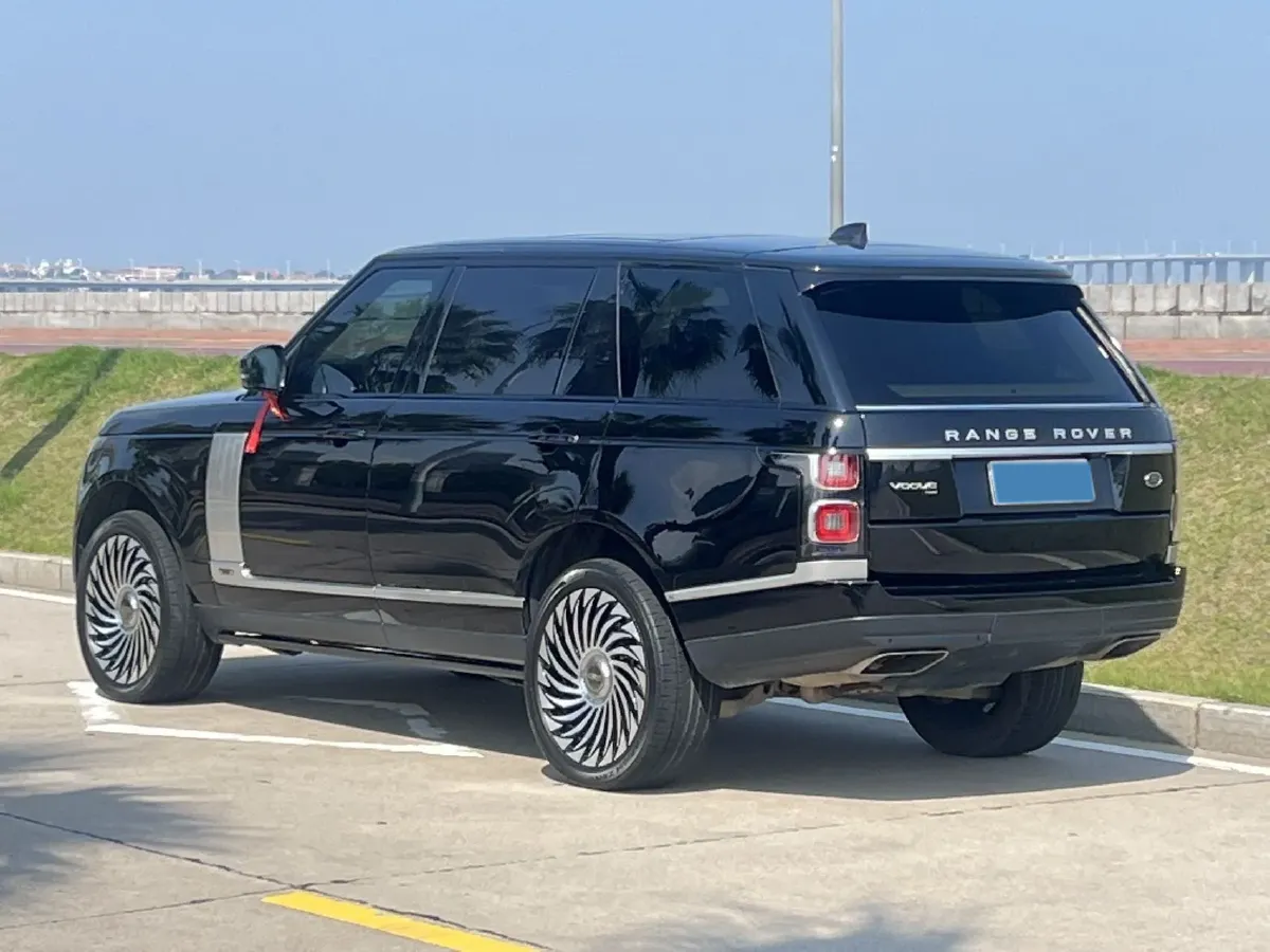 2020 Land Rover Range Rover 3.0T 400HP L6 8AT,autocango,china used car exporter,china ev exporter,chinese used car exporter,chinese used ev exporter