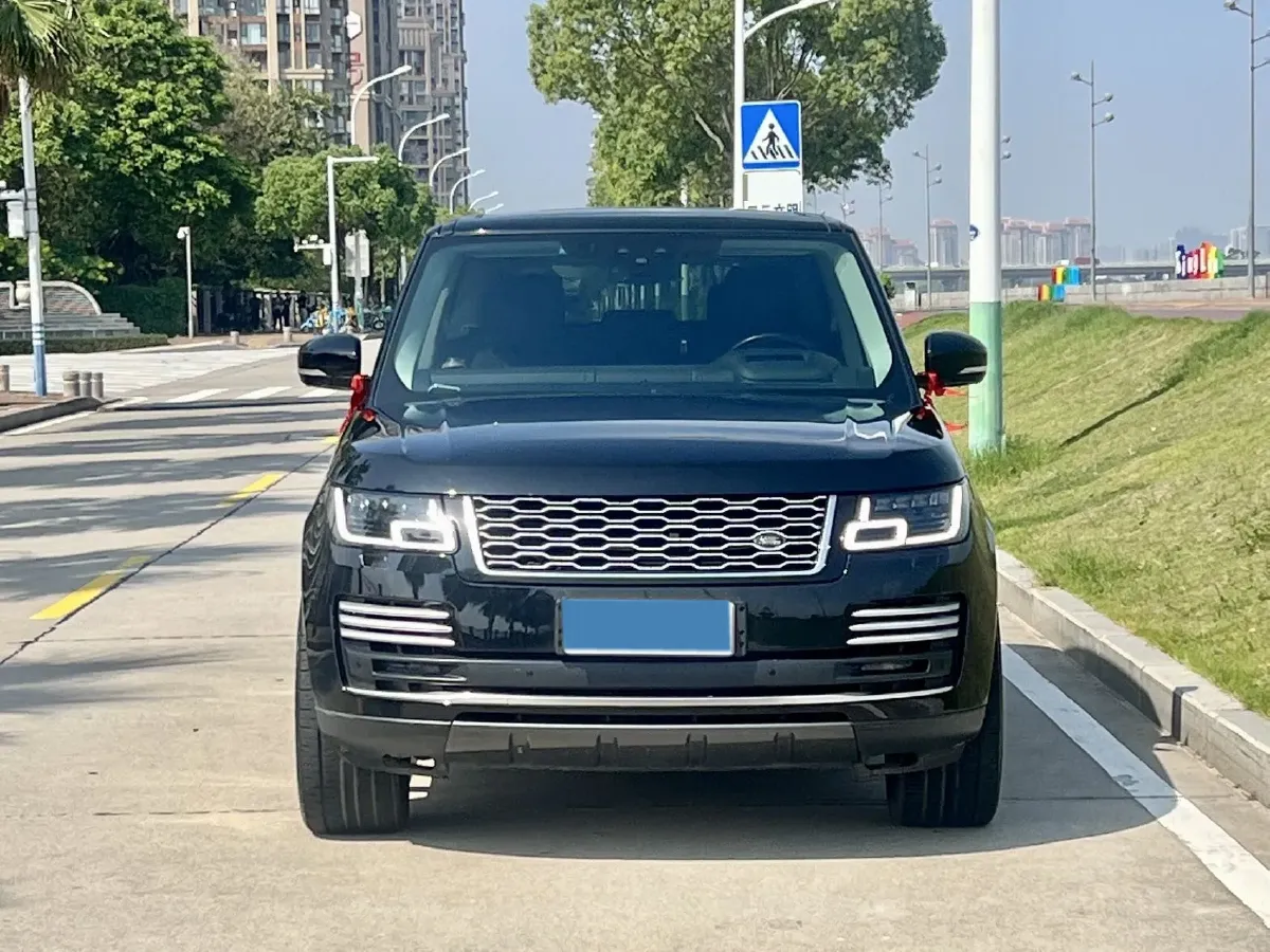 2020 Land Rover Range Rover 3.0T 400HP L6 8AT,autocango,china used car exporter,china ev exporter,chinese used car exporter,chinese used ev exporter