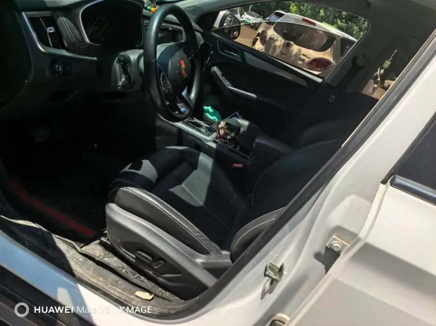 2020 Roewe i6 1.5T 169HP L4 7DCT,autocango,china used car exporter,china ev exporter,chinese used car exporter,chinese used ev exporter