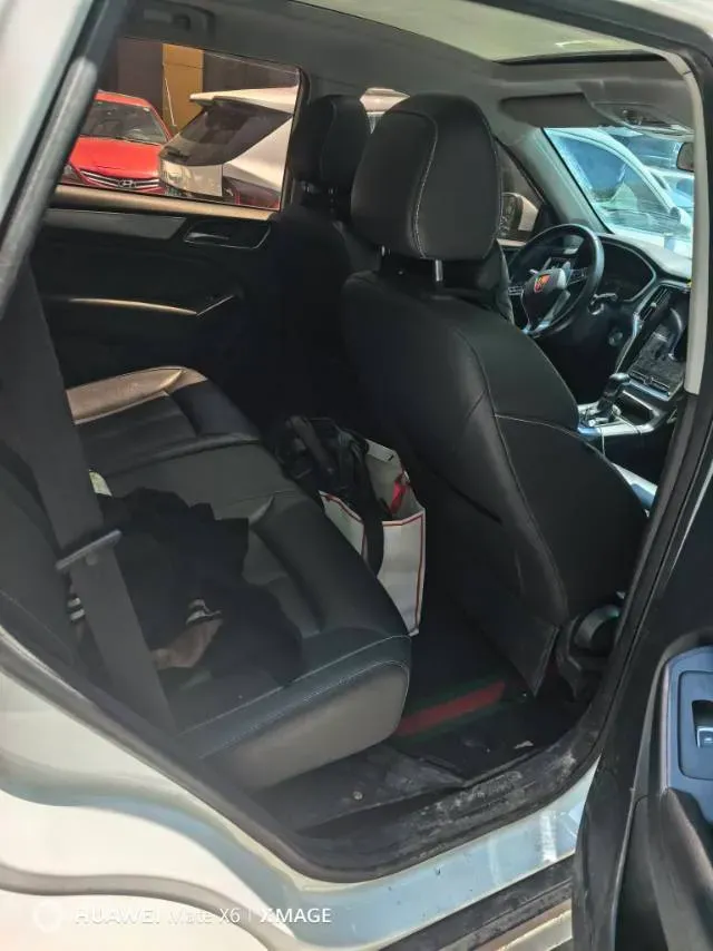 2020 Roewe i6 1.5T 169HP L4 7DCT,autocango,china used car exporter,china ev exporter,chinese used car exporter,chinese used ev exporter