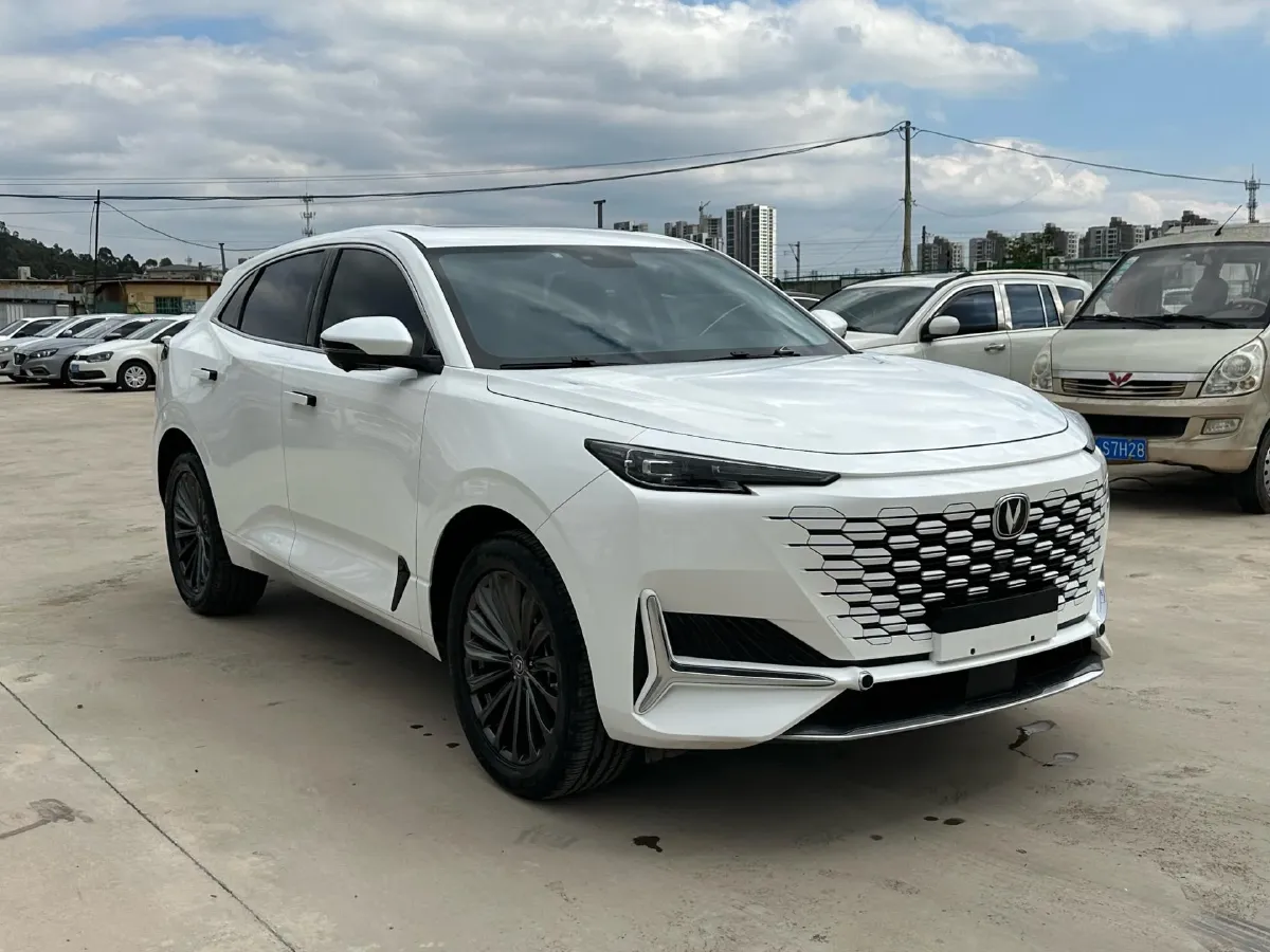 2021 ChangAn UNI-K 2.0T 233HP L4 8AT,autocango,china used car exporter,china ev exporter,chinese used car exporter,chinese used ev exporter