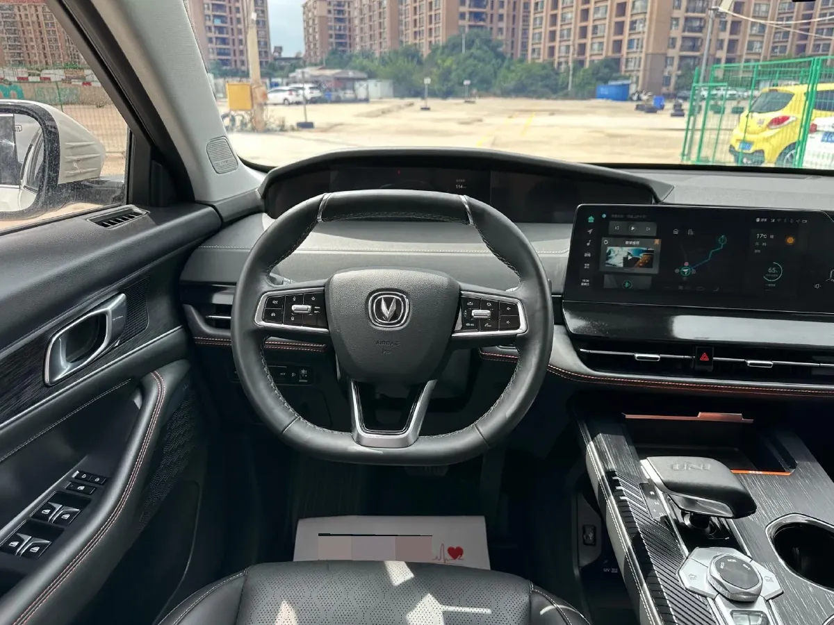 2021 ChangAn UNI-K 2.0T 233HP L4 8AT,autocango,china used car exporter,china ev exporter,chinese used car exporter,chinese used ev exporter