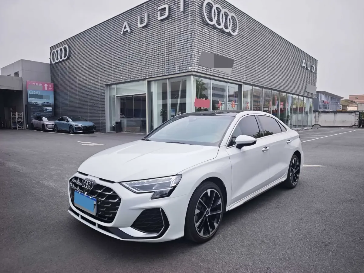 2025 Audi A3 1.5T 160HP L4 7DCT,autocango,china used car exporter,china ev exporter,chinese used car exporter,chinese used ev exporter