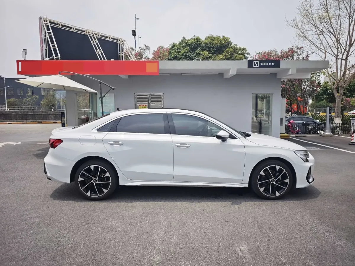 2025 Audi A3 1.5T 160HP L4 7DCT,autocango,china used car exporter,china ev exporter,chinese used car exporter,chinese used ev exporter