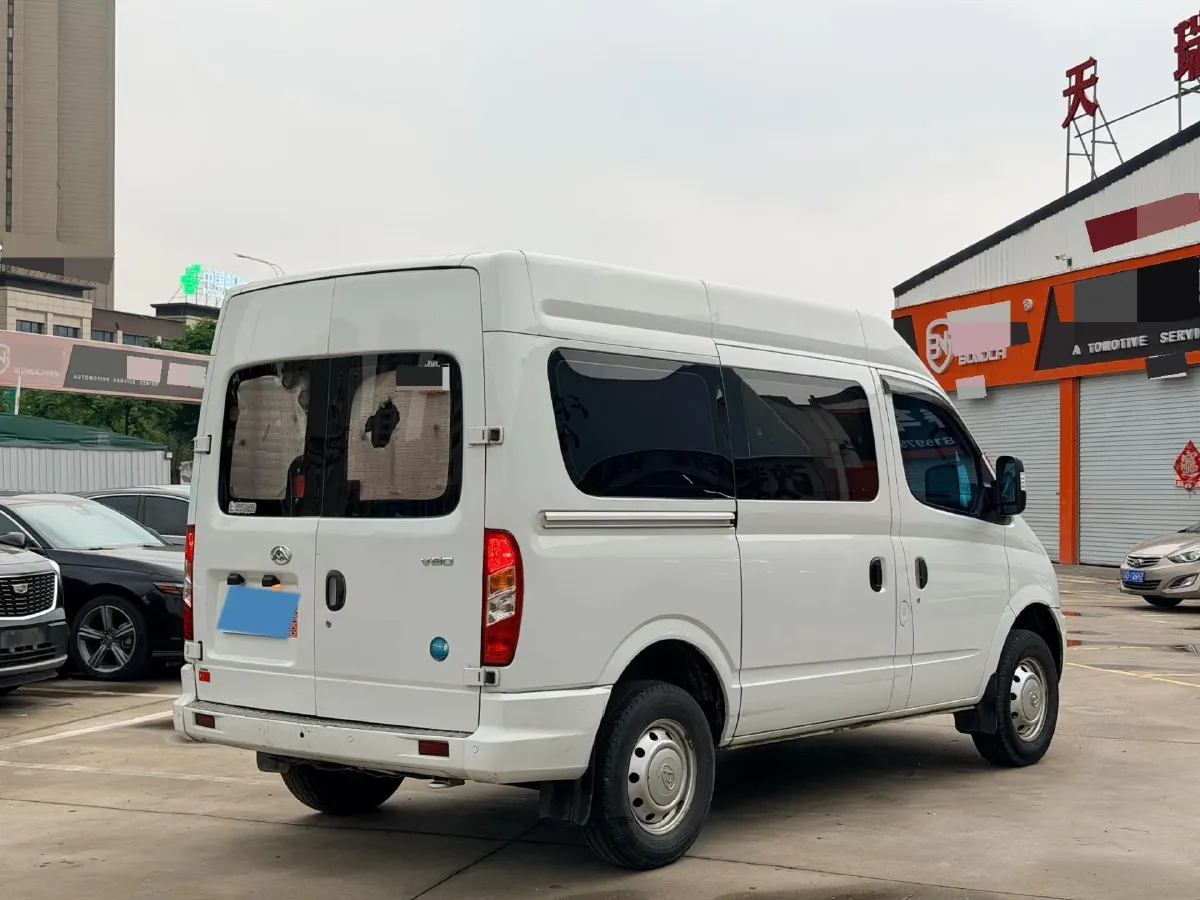 2021 MAXUS XinTu V80 2.0T 139HP L4 6MT,autocango,china used car exporter,china ev exporter,chinese used car exporter,chinese used ev exporter