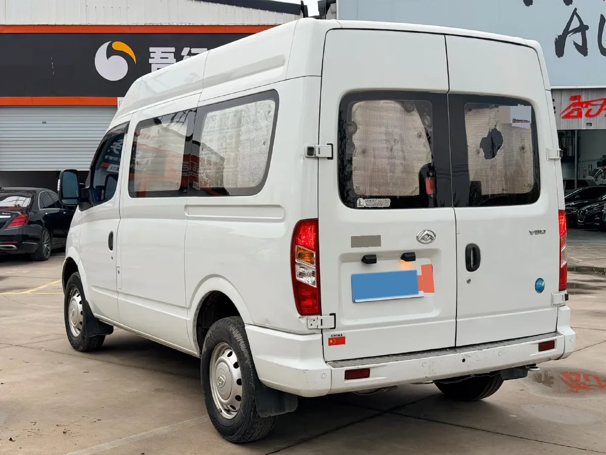 2021 MAXUS XinTu V80 2.0T 139HP L4 6MT,autocango,china used car exporter,china ev exporter,chinese used car exporter,chinese used ev exporter