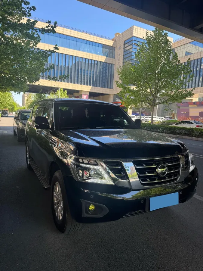 2018 Nissan Patrol 4.0L 279HP V6 7AT,autocango,china used car exporter,china ev exporter,chinese used car exporter,chinese used ev exporter