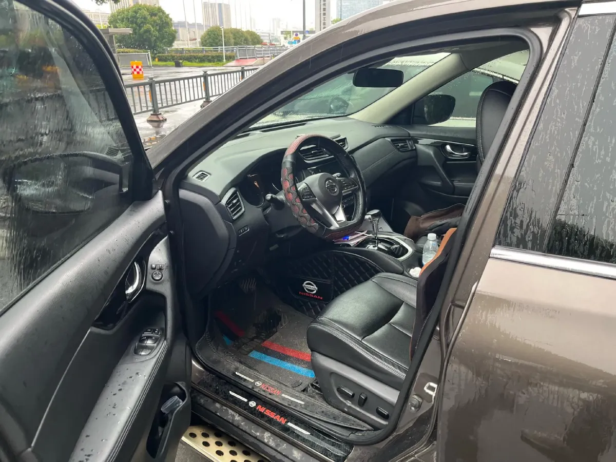 2021 Nissan X-Trail 2.0L 151HP L4 CVT,autocango,china used car exporter,china ev exporter,chinese used car exporter,chinese used ev exporter