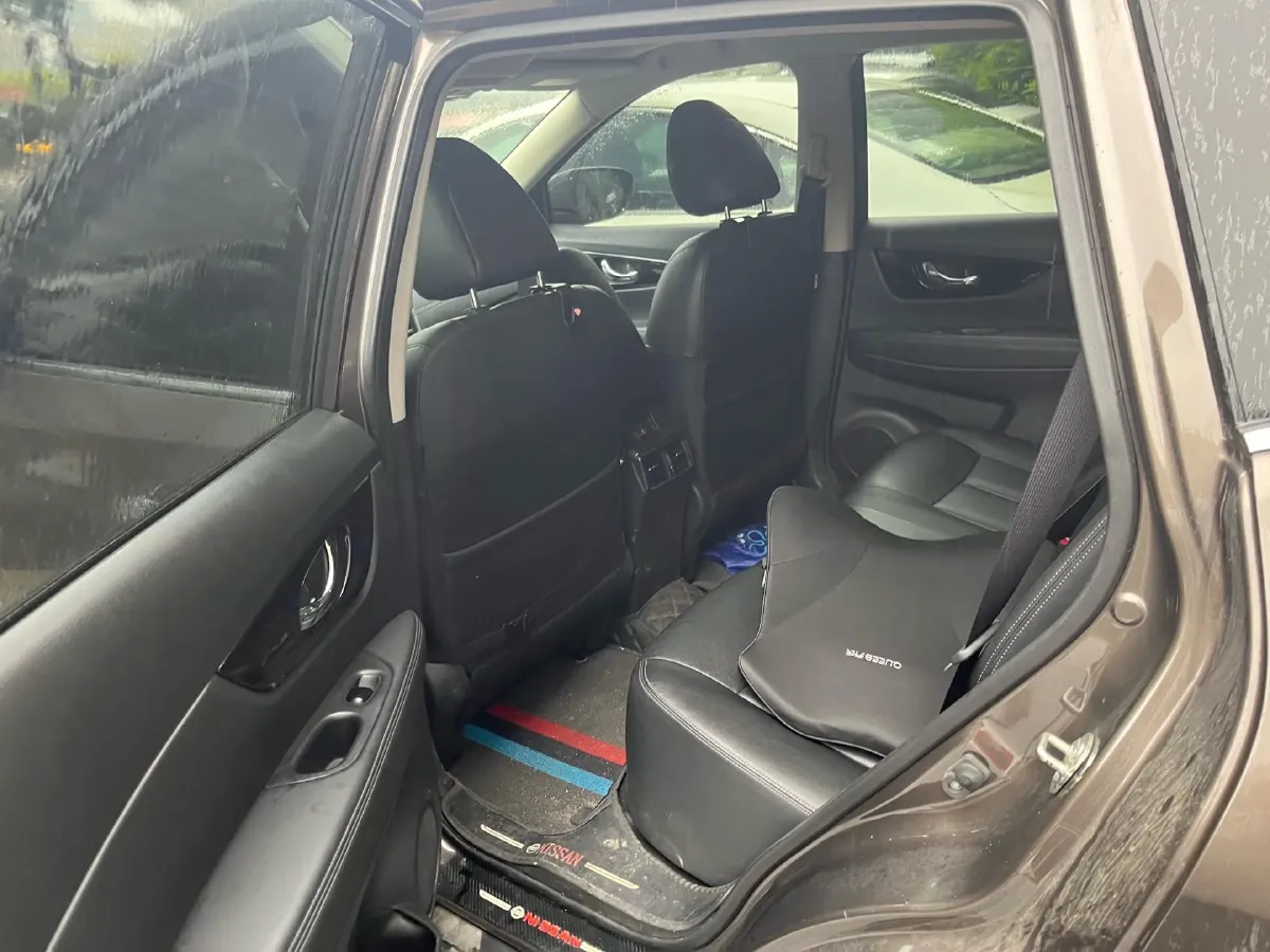 2021 Nissan X-Trail 2.0L 151HP L4 CVT,autocango,china used car exporter,china ev exporter,chinese used car exporter,chinese used ev exporter