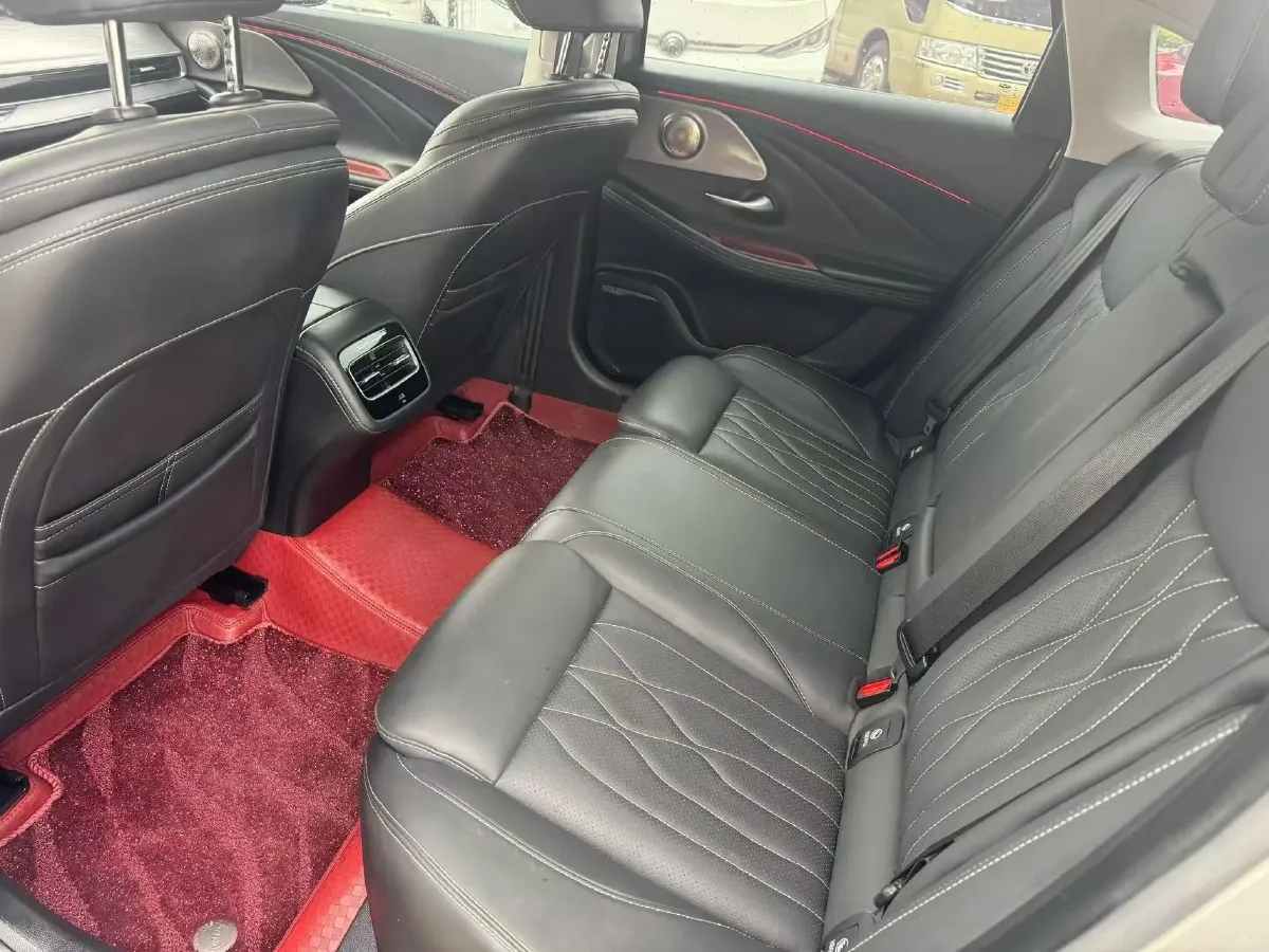 2022 Chery Arrizo 8 1.6T 197HP L4 7DCT,autocango,china used car exporter,china ev exporter,chinese used car exporter,chinese used ev exporter