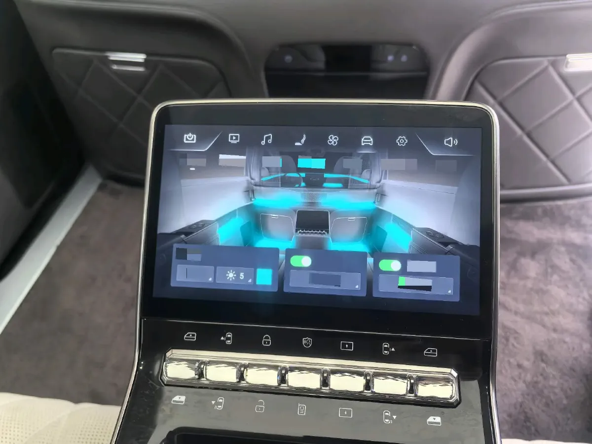 2024 Denza D9 1.5T 139HP L4 E-CVT PHEV 40KWH,autocango,china used car exporter,china ev exporter,chinese used car exporter,chinese used ev exporter