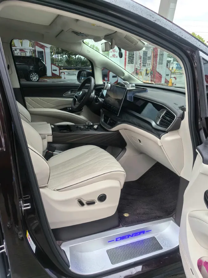 2024 Denza D9 1.5T 139HP L4 E-CVT PHEV 40KWH,autocango,china used car exporter,china ev exporter,chinese used car exporter,chinese used ev exporter