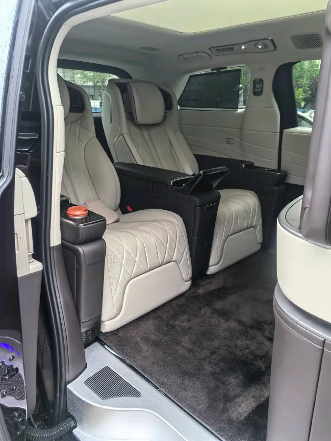 2024 Denza D9 1.5T 139HP L4 E-CVT PHEV 40KWH,autocango,china used car exporter,china ev exporter,chinese used car exporter,chinese used ev exporter