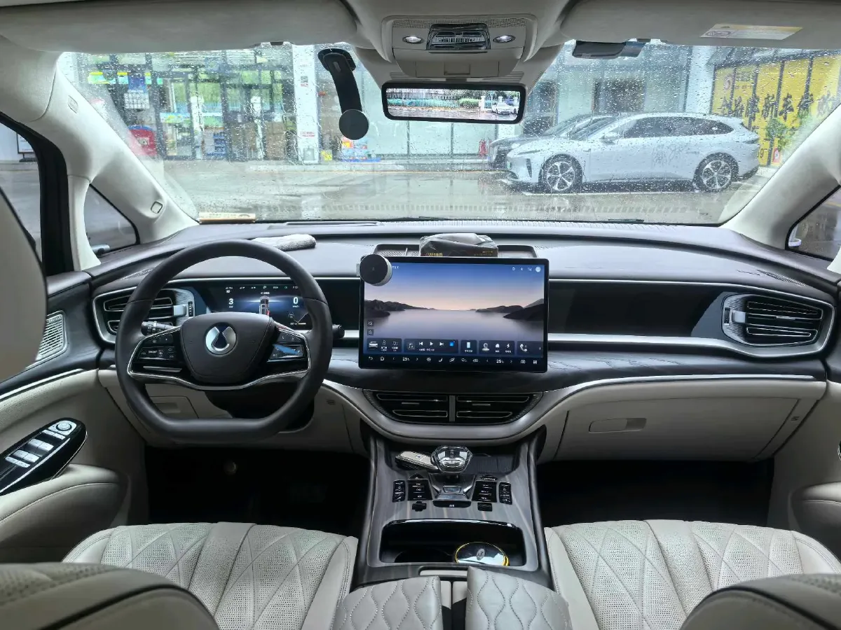 2024 Denza D9 1.5T 139HP L4 E-CVT PHEV 40KWH,autocango,china used car exporter,china ev exporter,chinese used car exporter,chinese used ev exporter