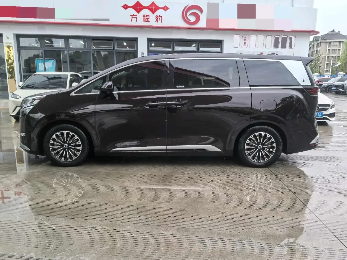 2024 Denza D9 1.5T 139HP L4 E-CVT PHEV 40KWH,autocango,china used car exporter,china ev exporter,chinese used car exporter,chinese used ev exporter