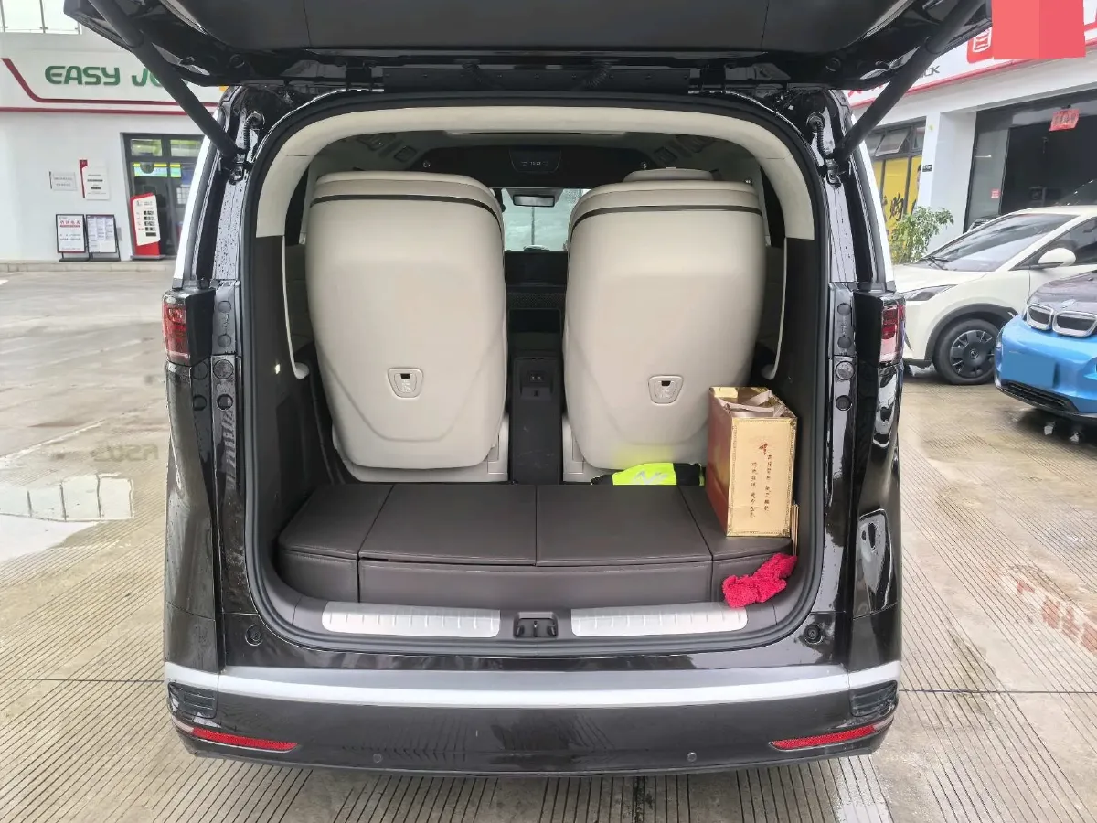 2024 Denza D9 1.5T 139HP L4 E-CVT PHEV 40KWH,autocango,china used car exporter,china ev exporter,chinese used car exporter,chinese used ev exporter