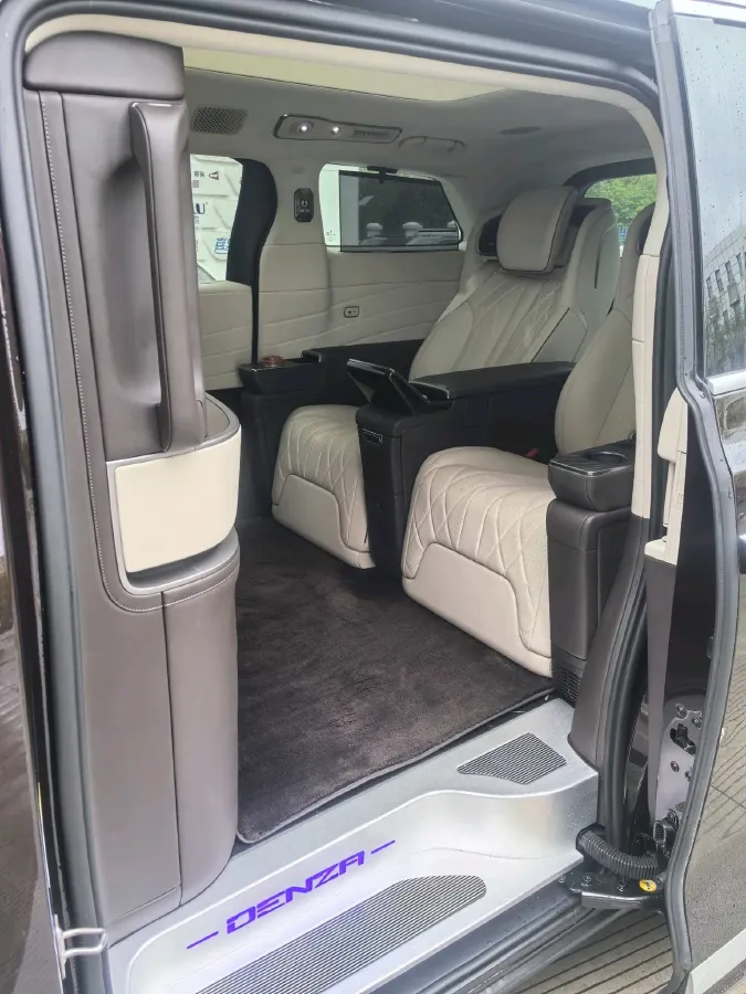 2024 Denza D9 1.5T 139HP L4 E-CVT PHEV 40KWH,autocango,china used car exporter,china ev exporter,chinese used car exporter,chinese used ev exporter